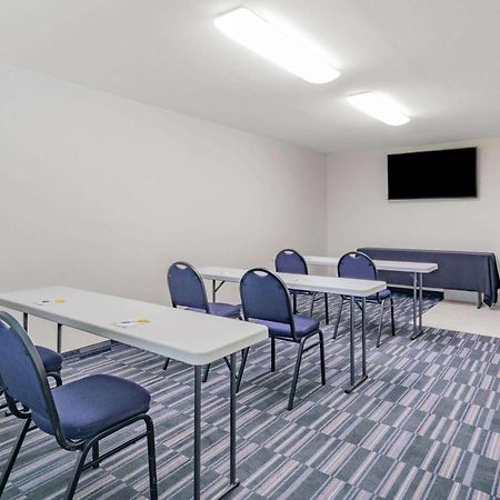 Days Inn And Suites By Wyndham Oxford Eksteriør bilde