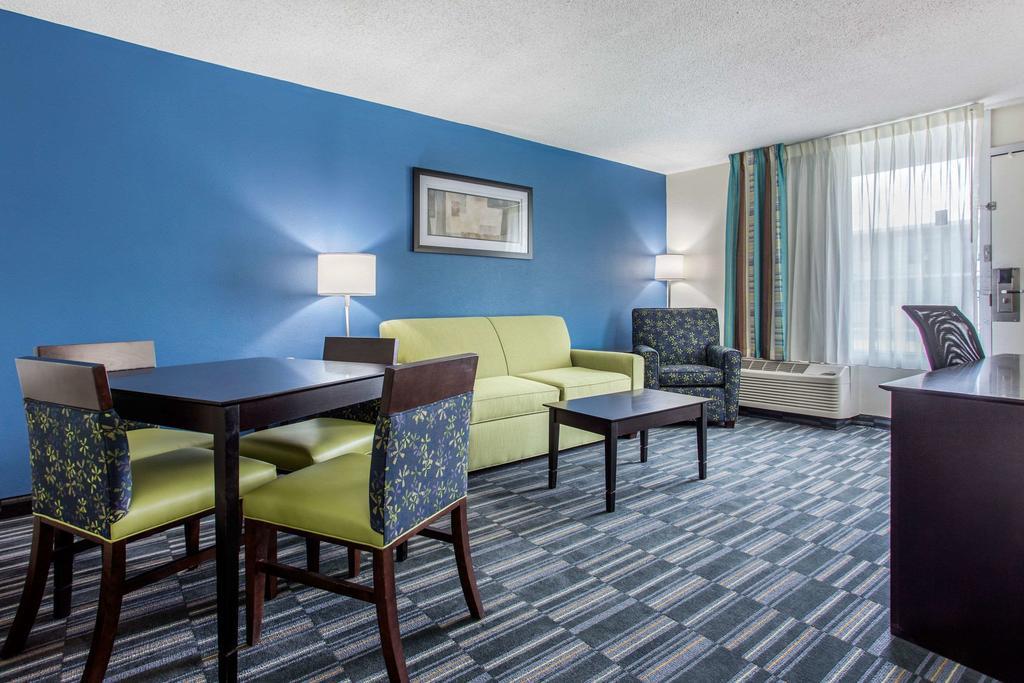 Days Inn And Suites By Wyndham Oxford Eksteriør bilde
