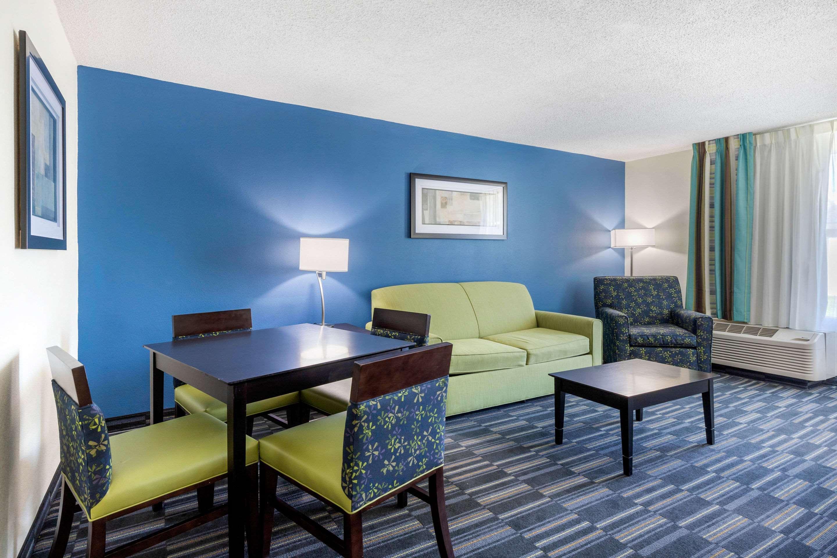 Days Inn And Suites By Wyndham Oxford Eksteriør bilde