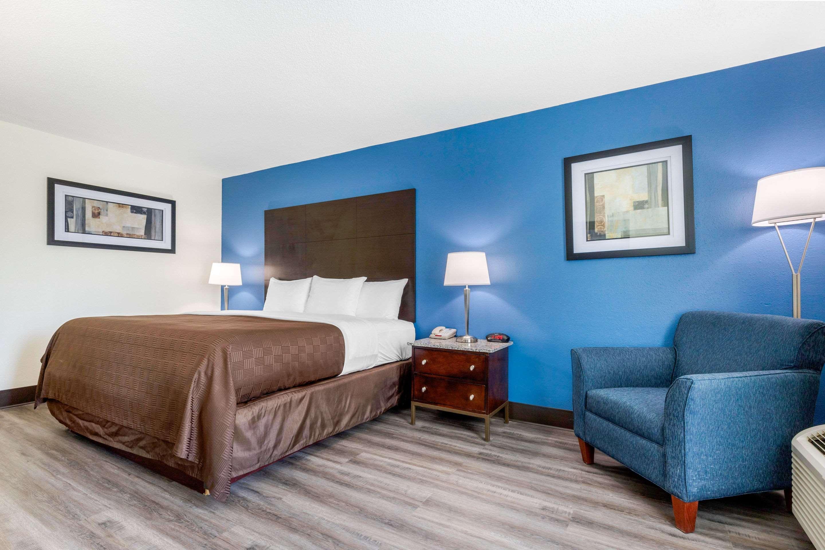 Days Inn And Suites By Wyndham Oxford Eksteriør bilde
