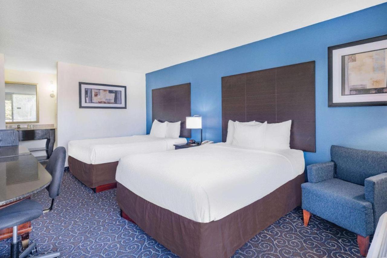 Days Inn And Suites By Wyndham Oxford Eksteriør bilde