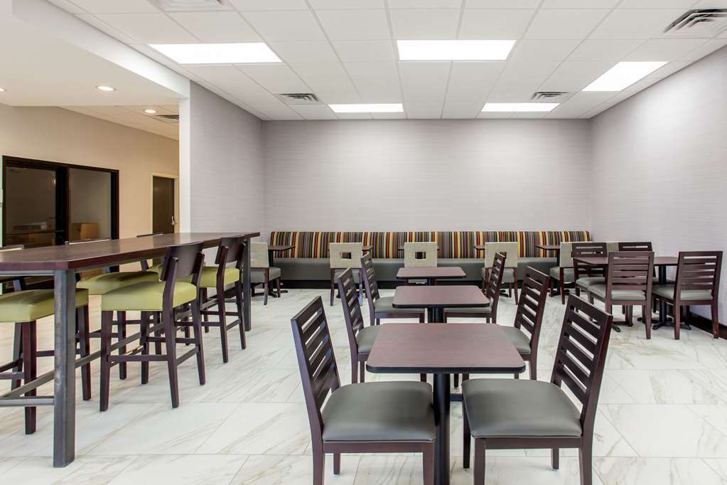 Days Inn And Suites By Wyndham Oxford Restaurant bilde